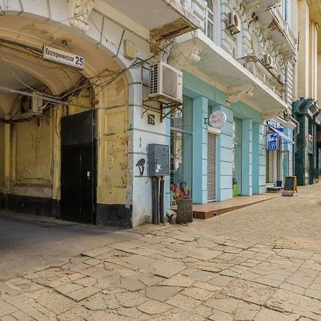 Apartment Near Deribasovskaya Odesa Exterior foto