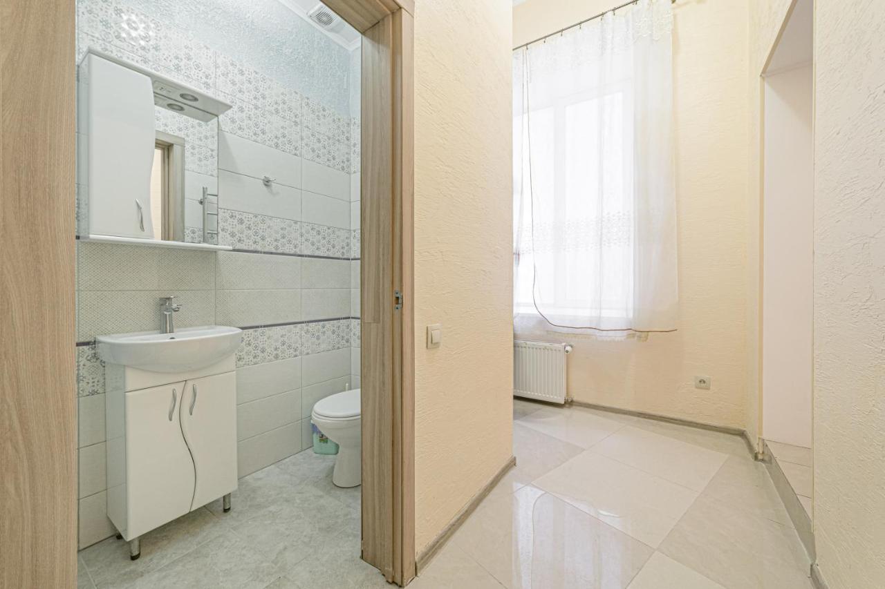 Apartment Near Deribasovskaya Odesa Exterior foto