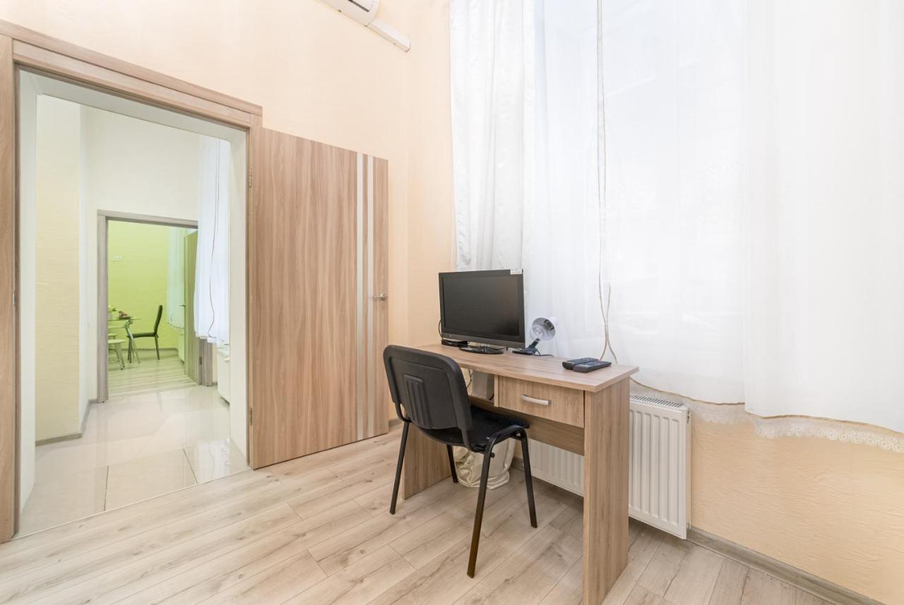 Apartment Near Deribasovskaya Odesa Exterior foto